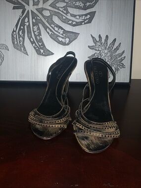 Valentino Black and Olive Green Studded Slingback Heels sz 38.5